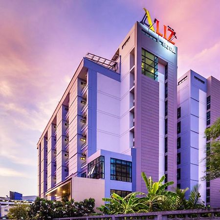Aliz Hotel Nonthaburi Exterior foto